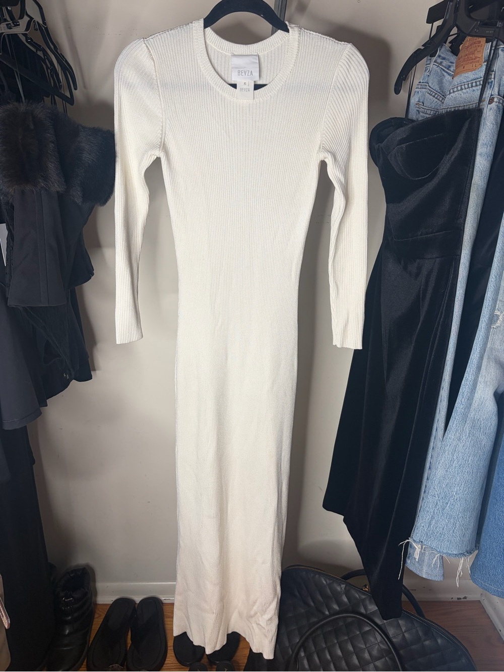 Beyza Ivory Ribbed Knit Long-Sleeve Maxi Dress